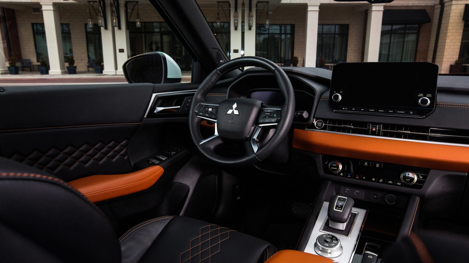 2022 Mitsubishi Outlander SEL Steering wheel