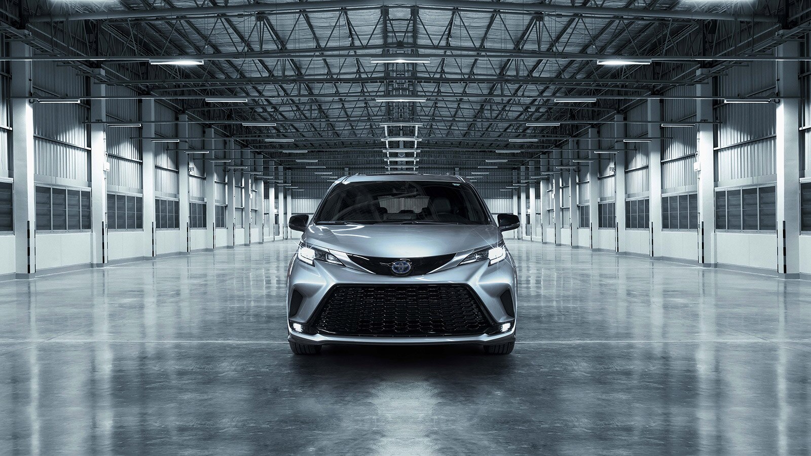 2023 Toyota Sienna 25th Anniversary Edition front