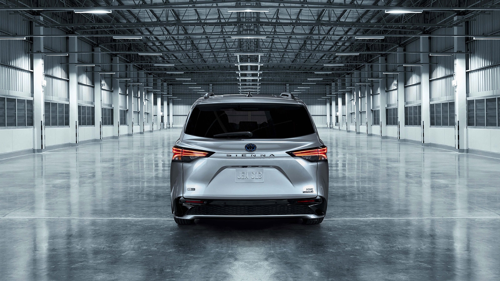 2023 Toyota Sienna 25th Anniversary Edition rear