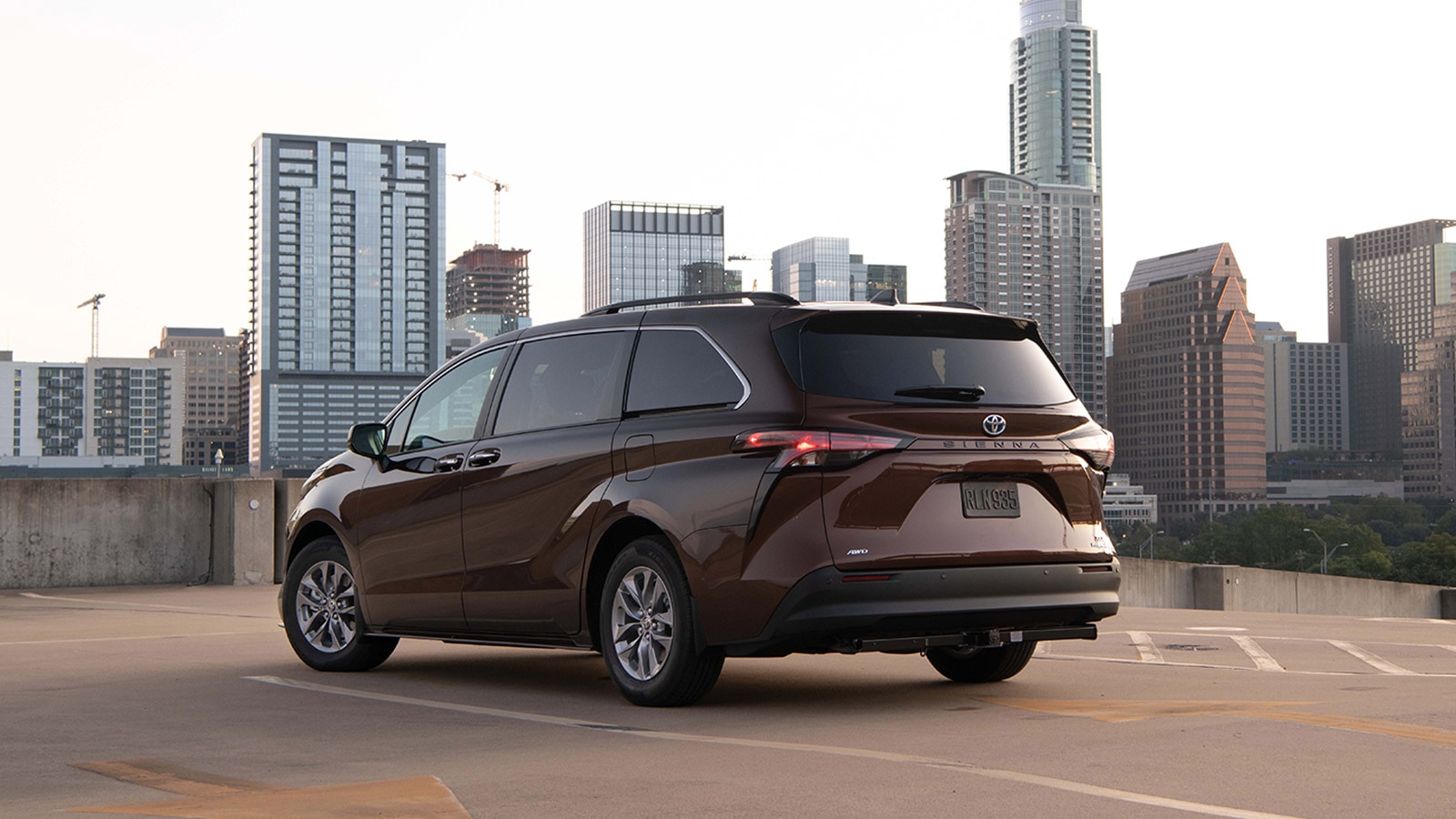 2023 Toyota Sienna XLE rear left