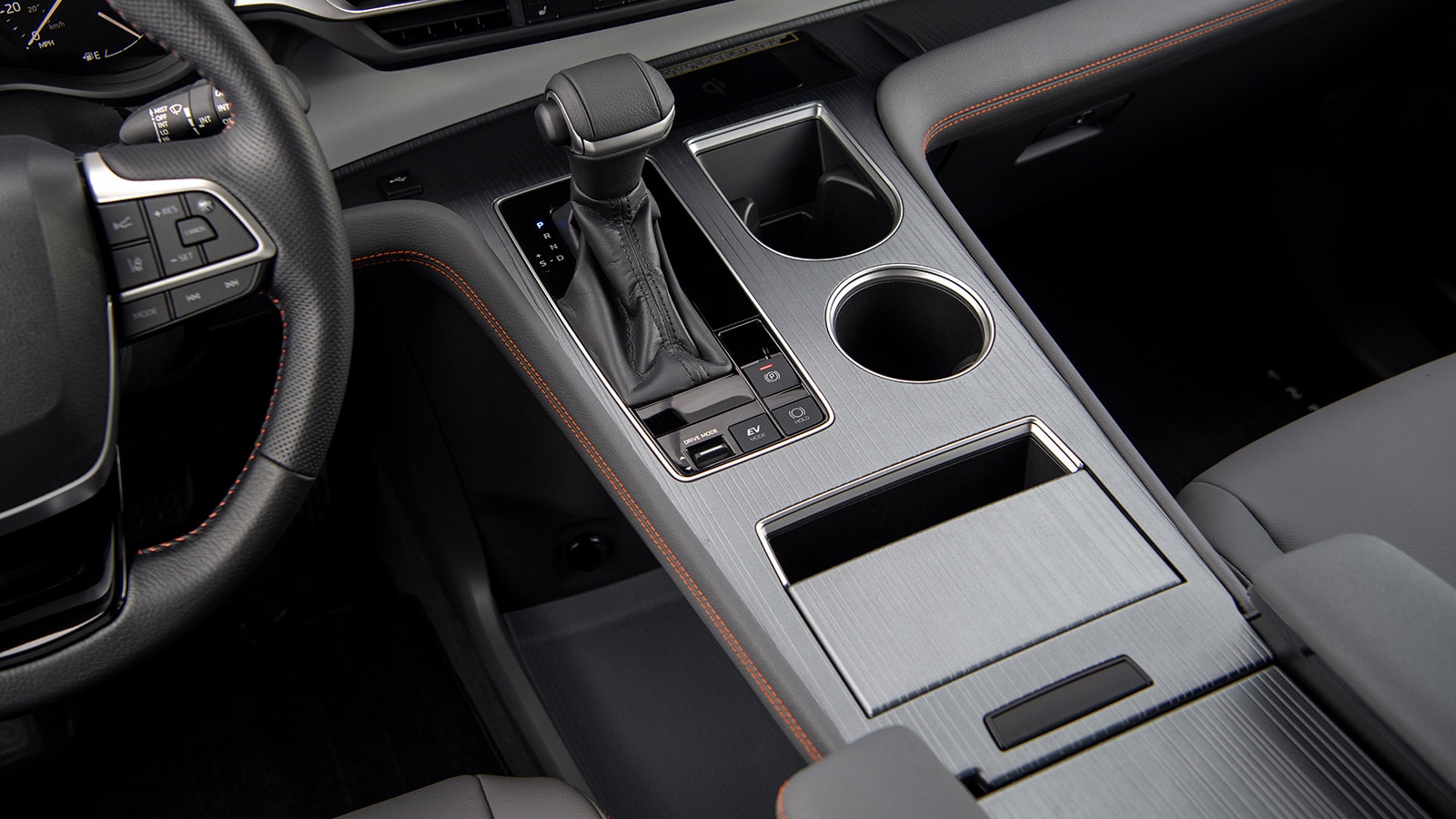2023 Toyota Sienna XSE center console