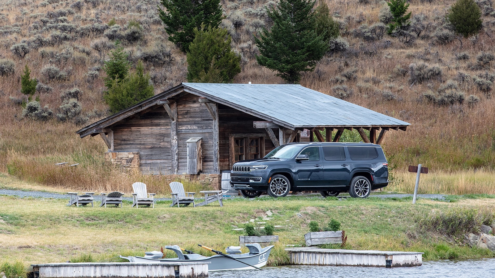 2023 Wagoneer L profile wide angle