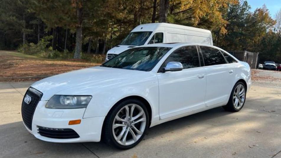 The V10 Audi S6