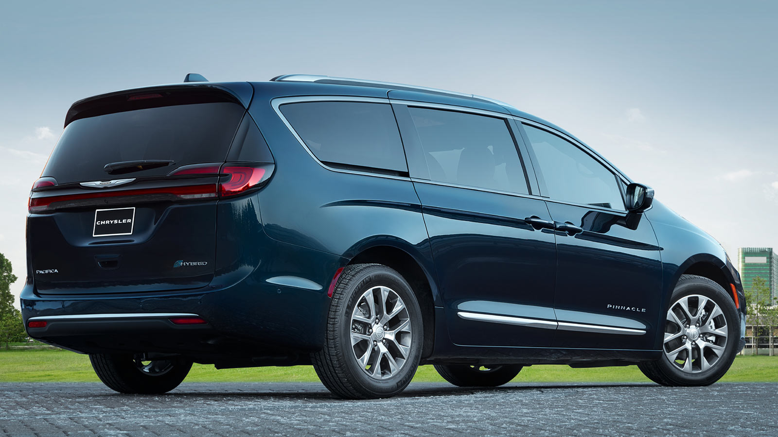 2023 Chrysler Pacifica Hybrid Pinnacle