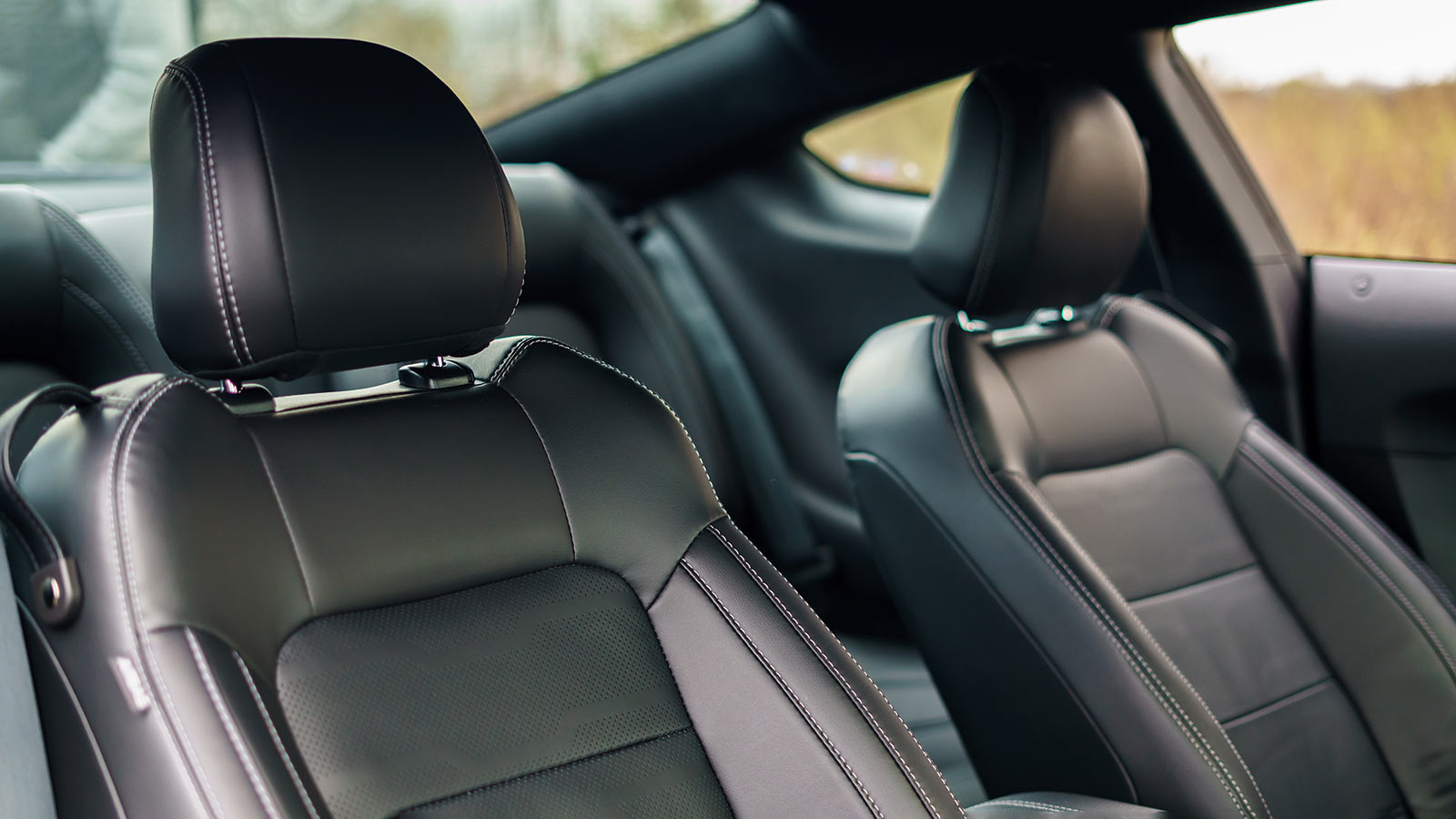 2023 Ford Mustang Eco Boost front seats