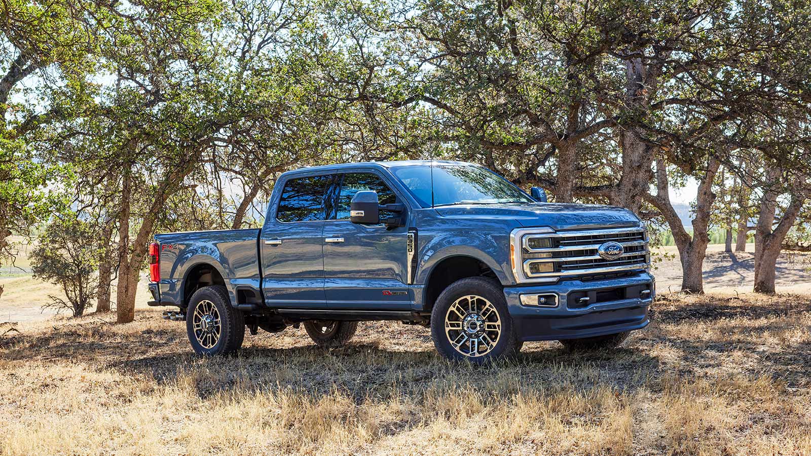 2023 Ford F-350 Limited front right