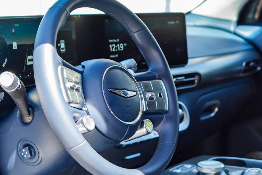 2023-genesis-gv60-volante