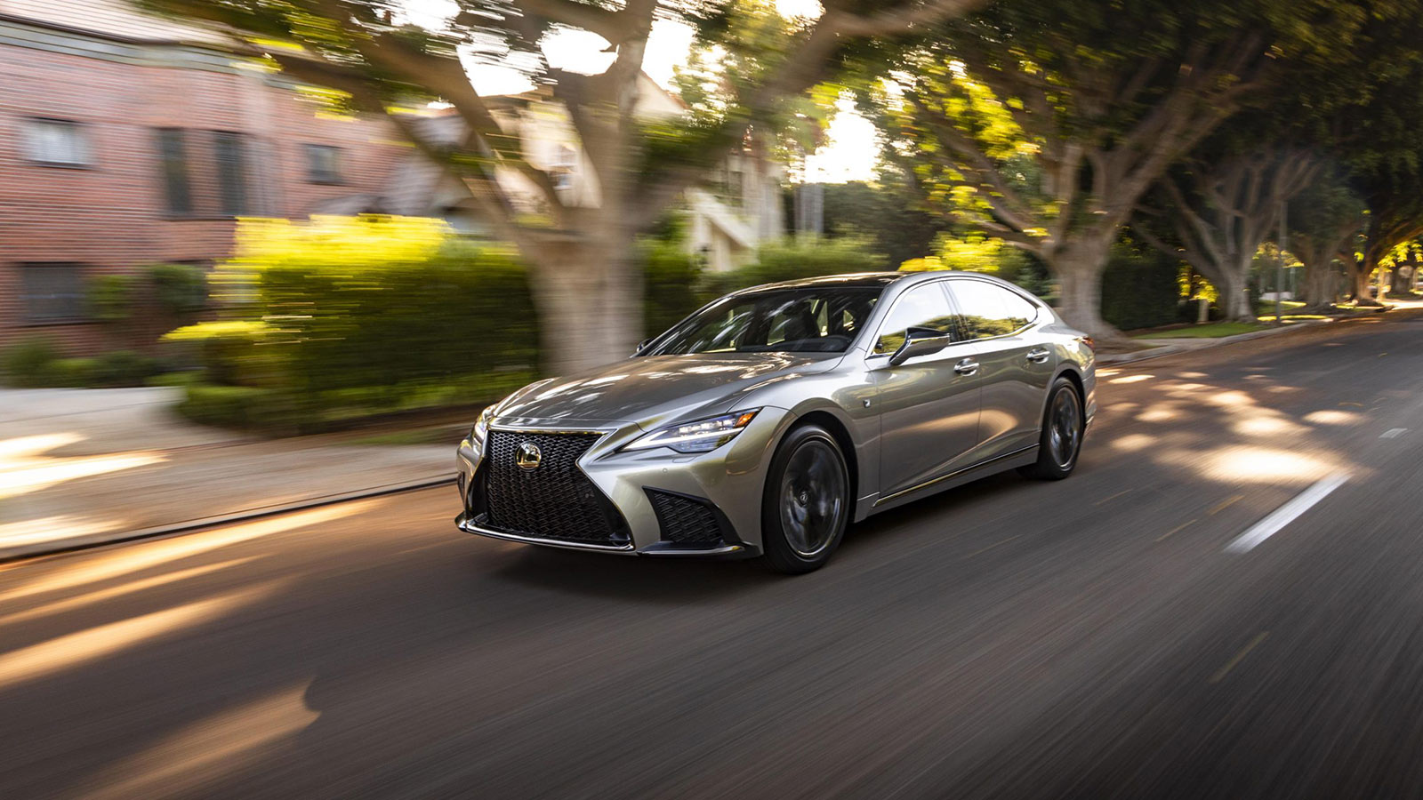 2023 Lexus LS 500 F Sport front left