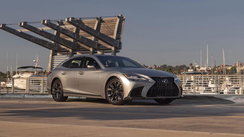 2023 Lexus LS 500 F Sport front right