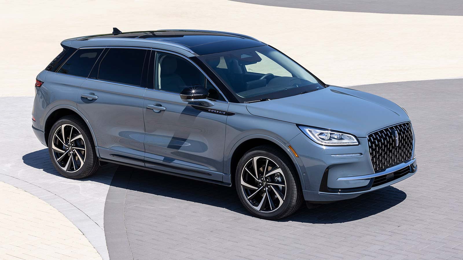 2023 Lincoln Corsair Grand Touring aerial front right