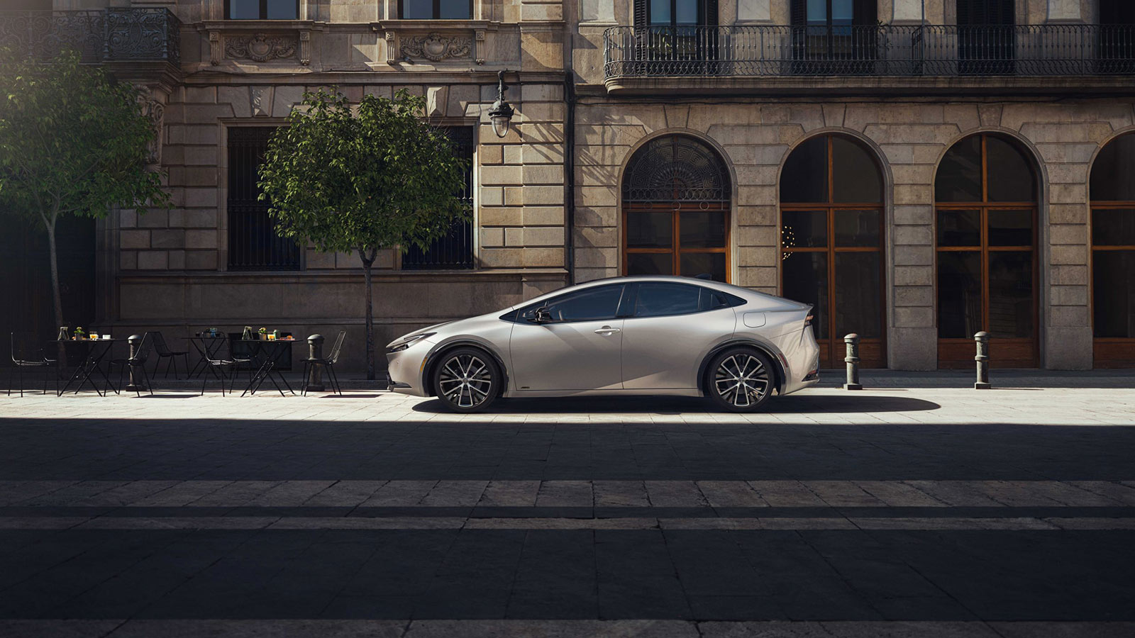 2023 Toyota Prius profile