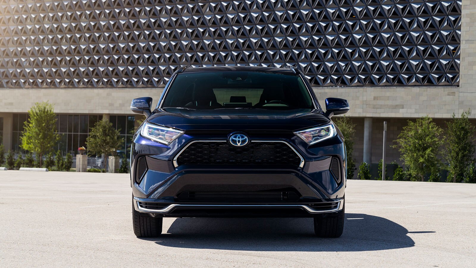 2023 Toyota RAV4 Prime SE front