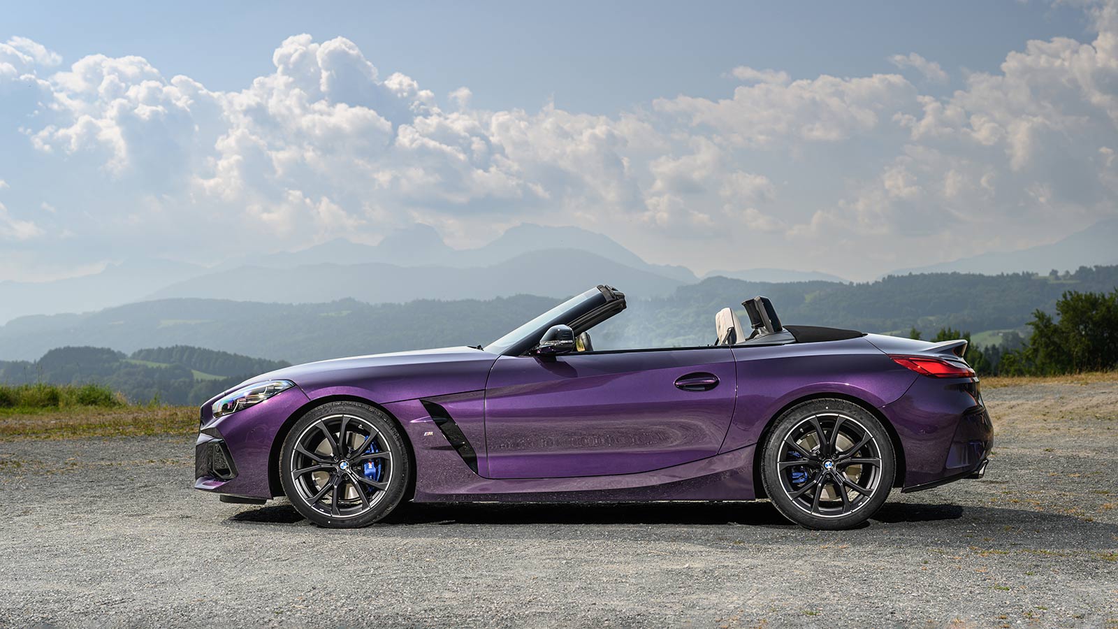 2023 BMW Z4 M40i profile top down
