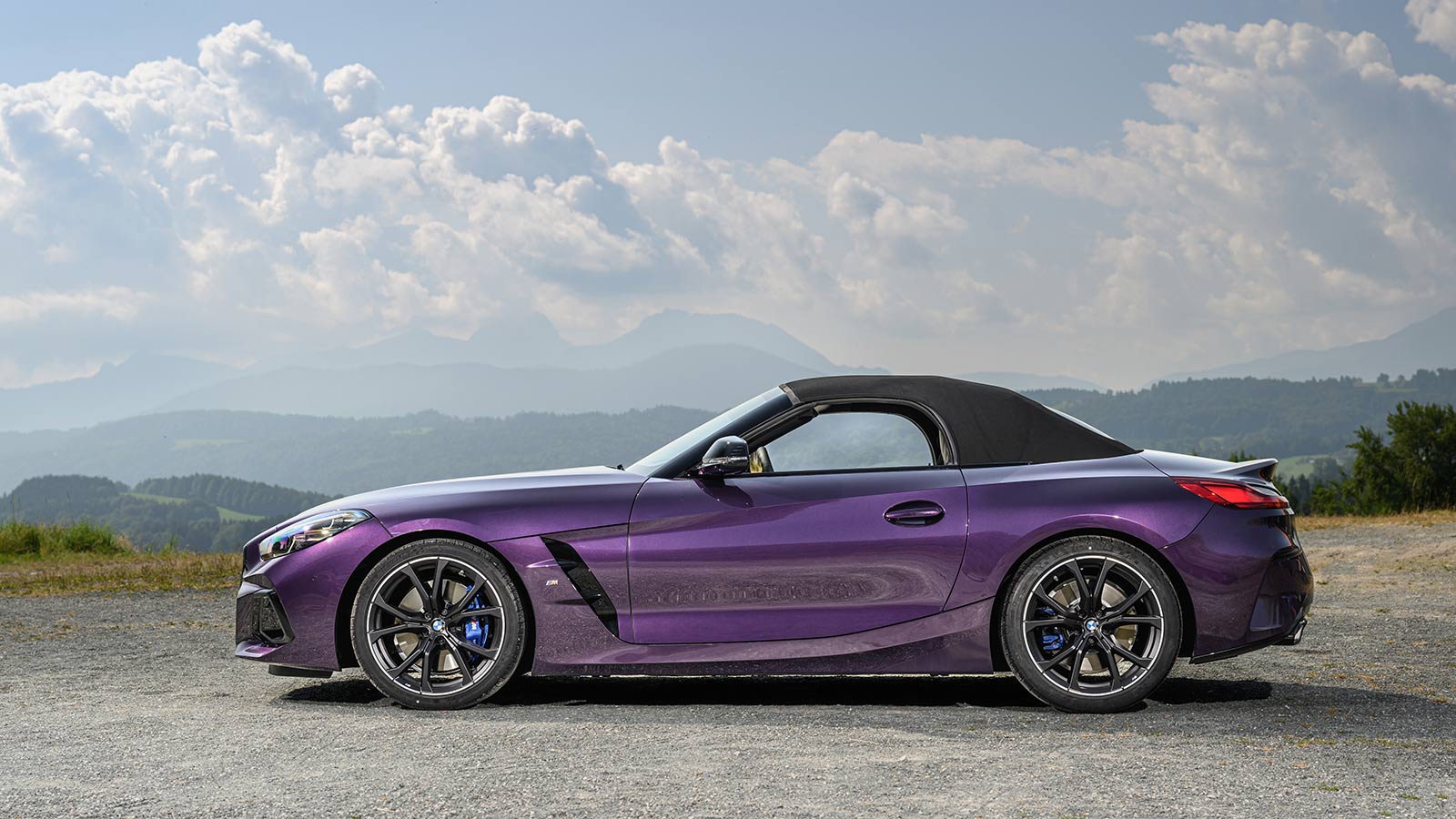 2023 BMW Z4 M40i profile