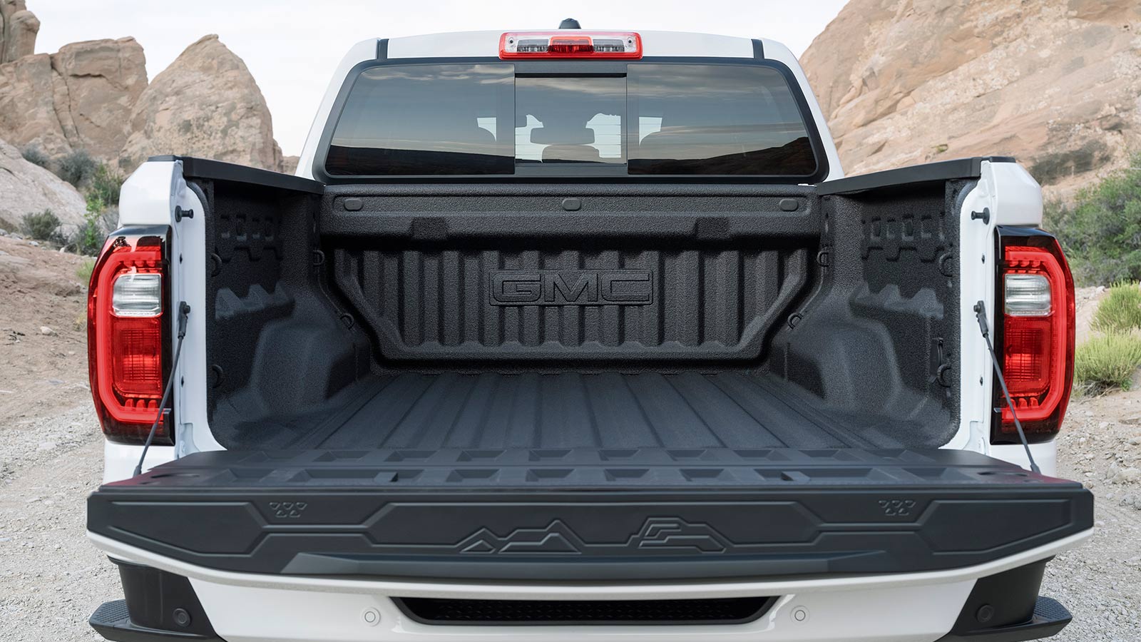 2023 GMC Canyon AT4