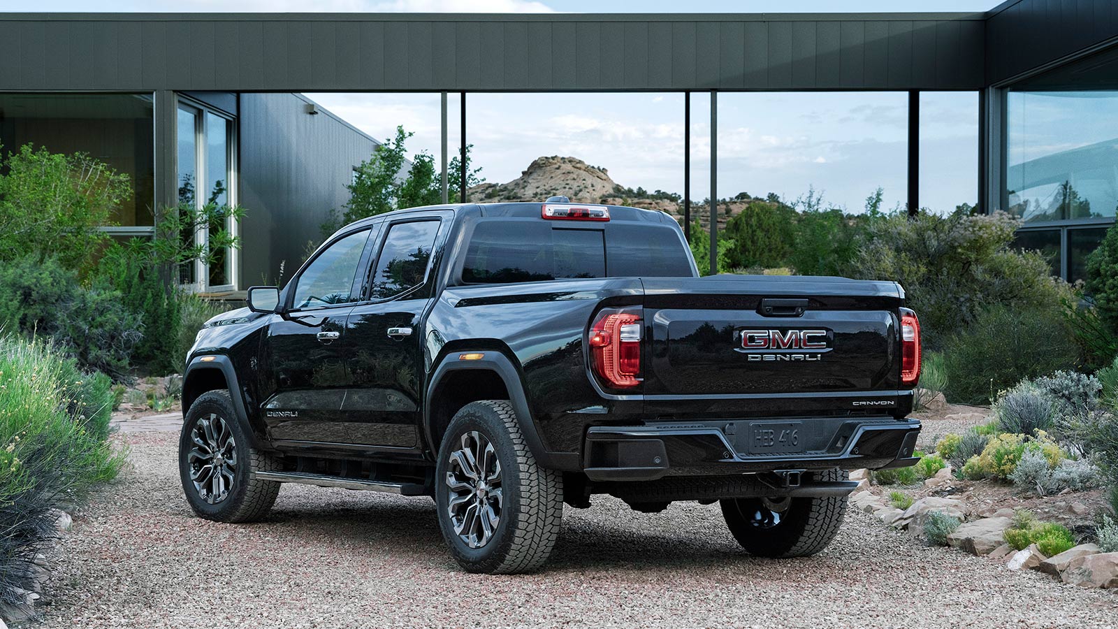 2023 GMC Canyon Denali