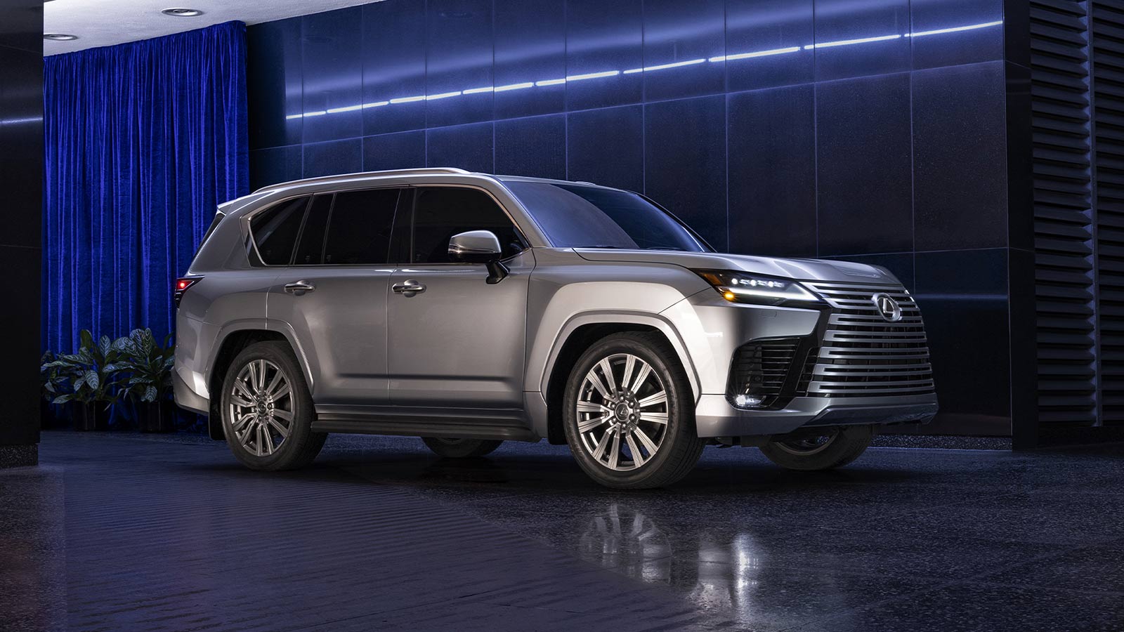2023 Lexus LX 600 Choosing the Right Trim Autotrader