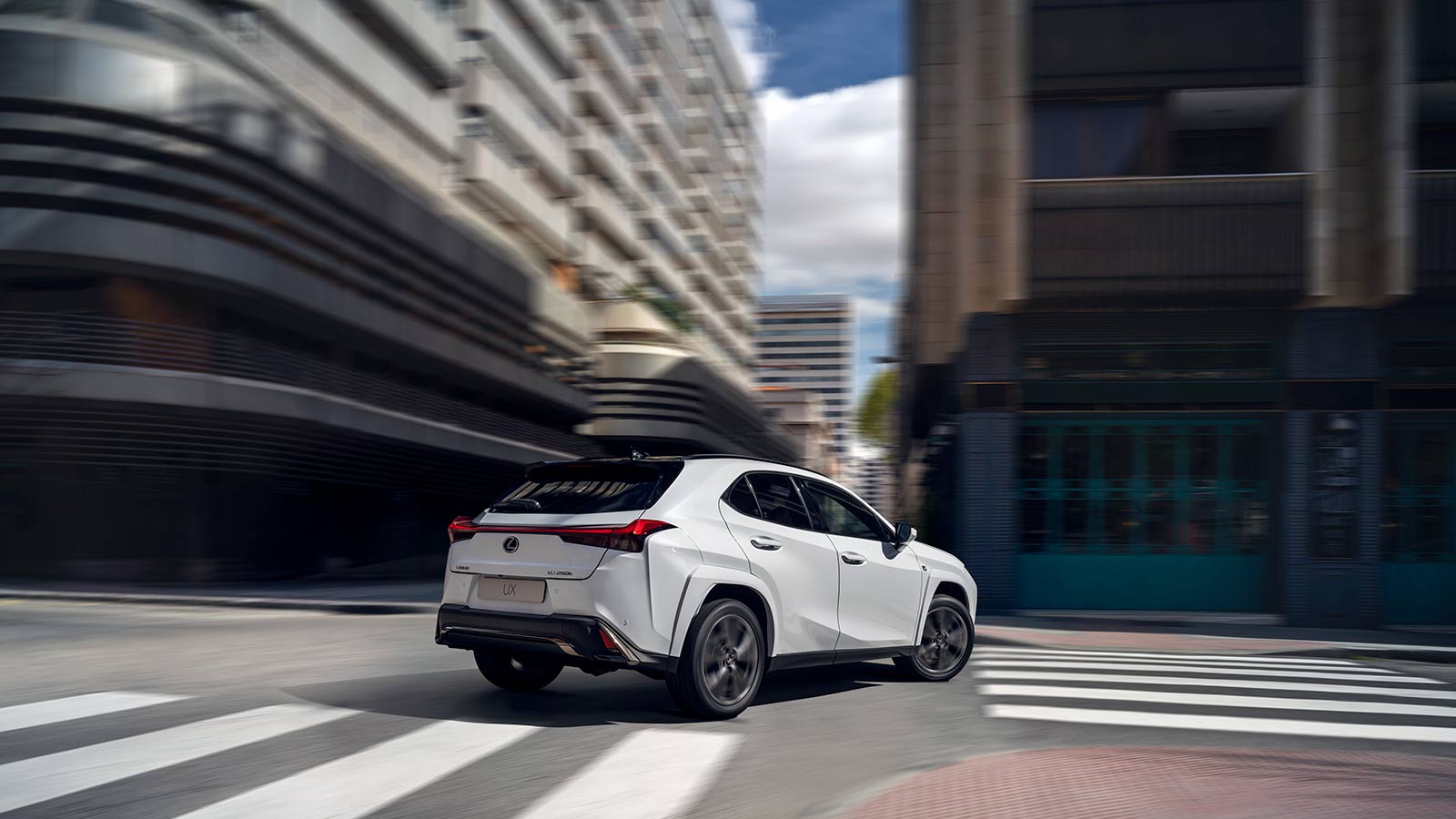 2023 Lexus UX 250h F Sport Design