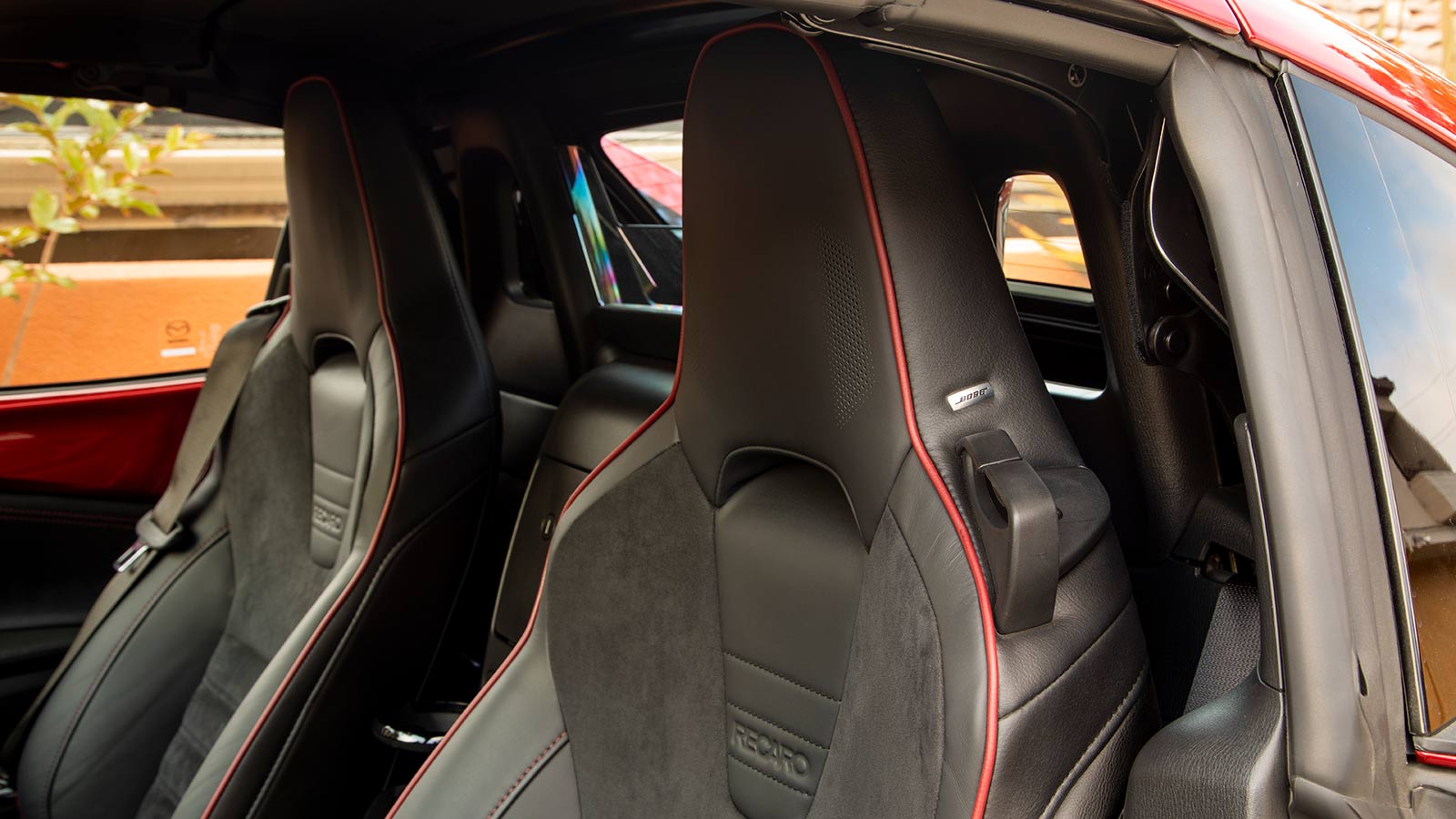 2023 Mazda Miata MX-5 front seats