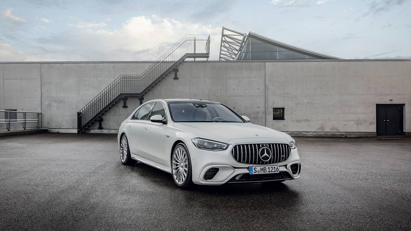 2023 Mercedes-AMG S 63 E Performance