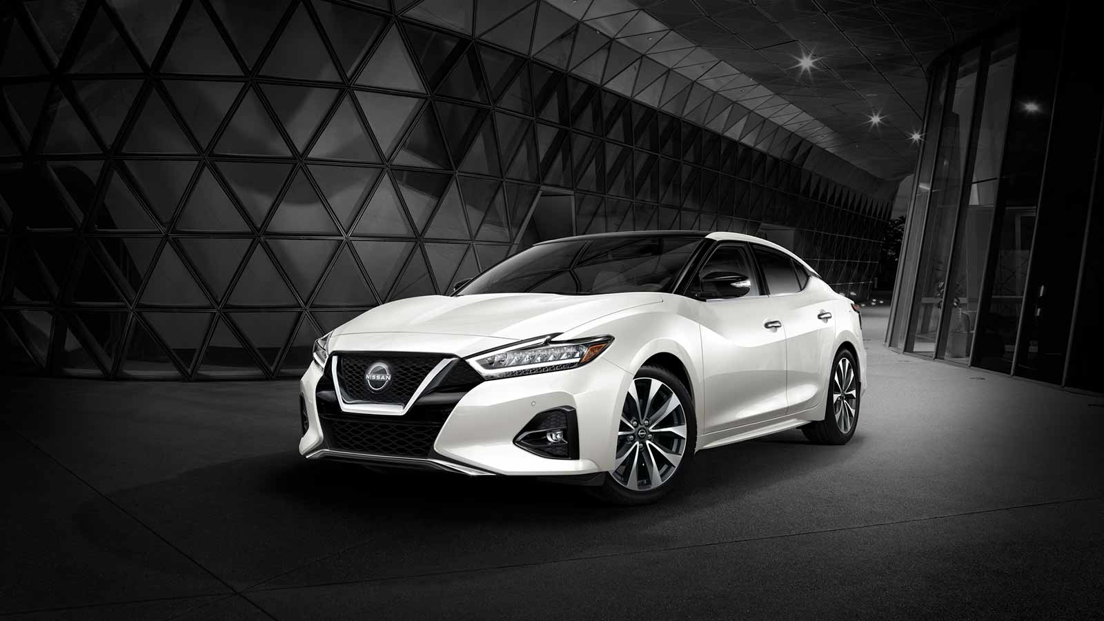 2023 Nissan Maxima SR