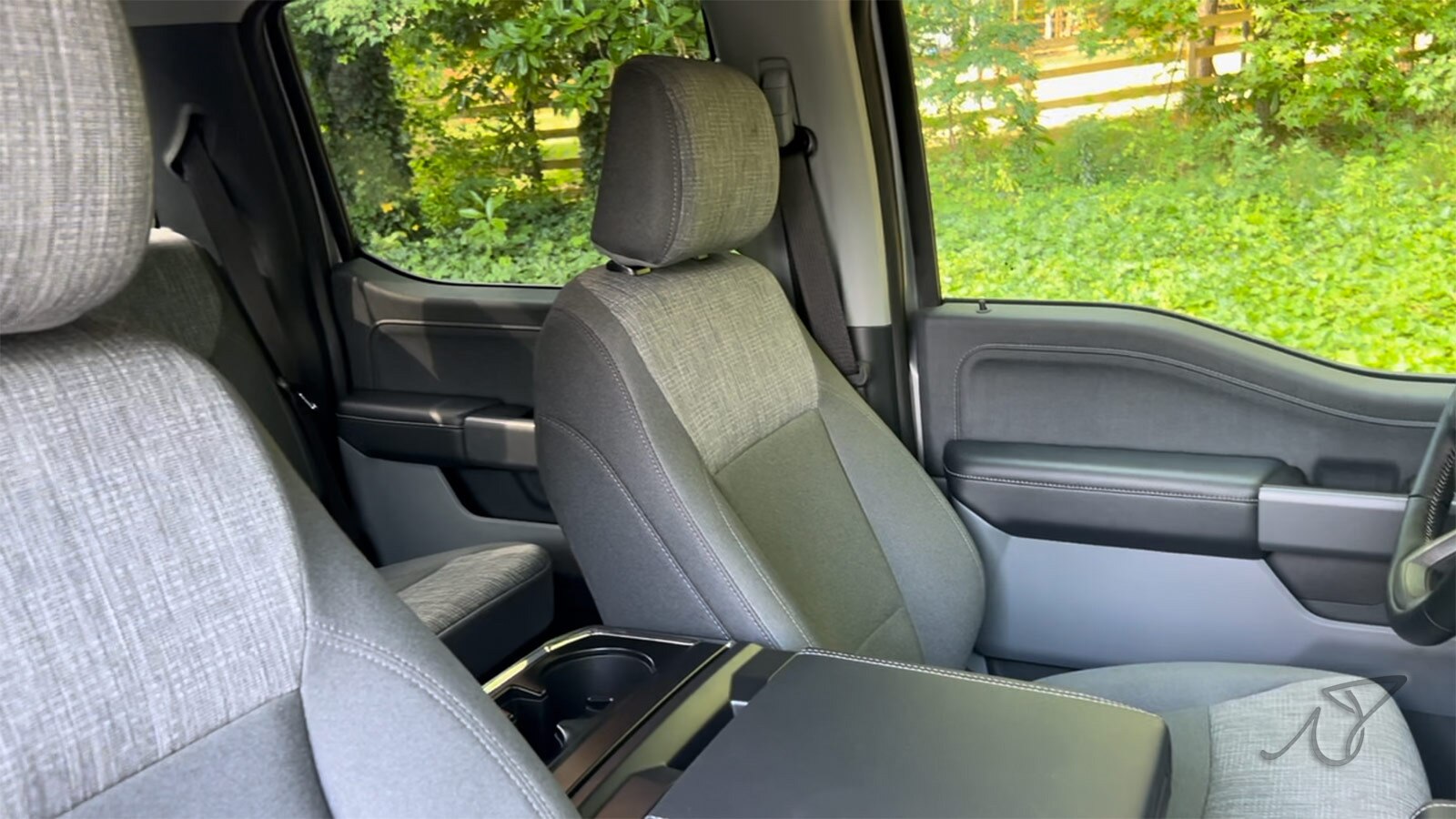 2022 Ford F-150 Lightning front row seating