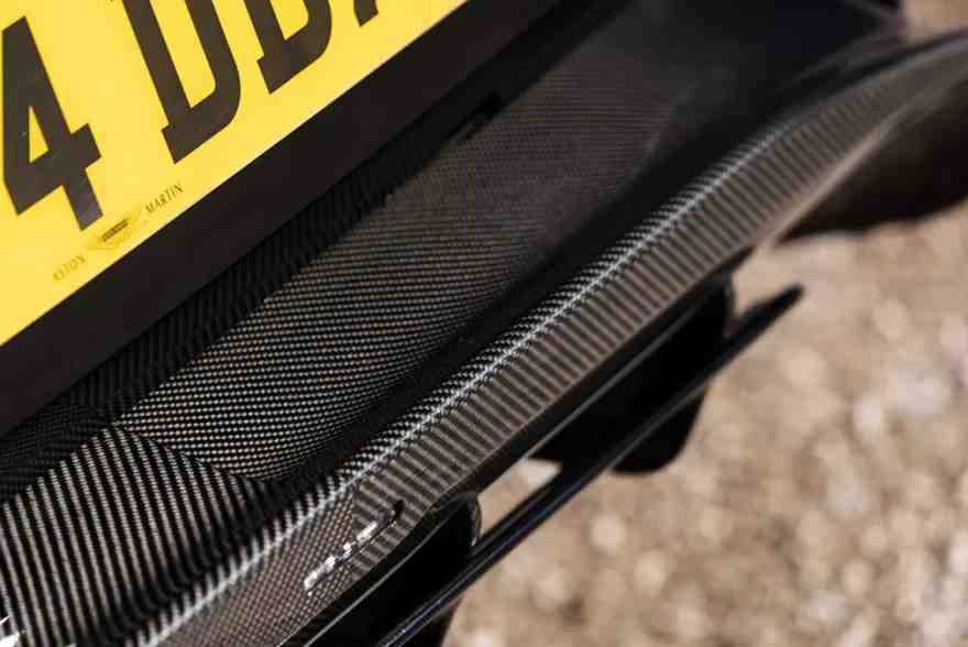 2023-aston-martin-dbx-707-bumper
