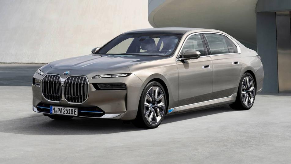 2023 BMW i7: Choosing the Right Trim