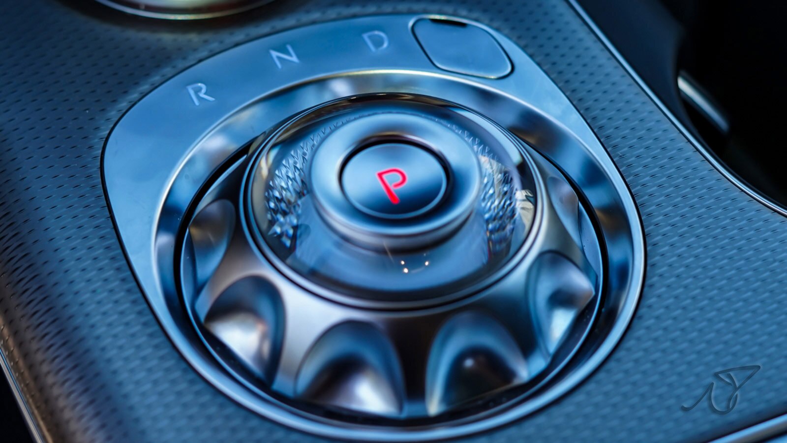 2023 Genesis GV60 shifter