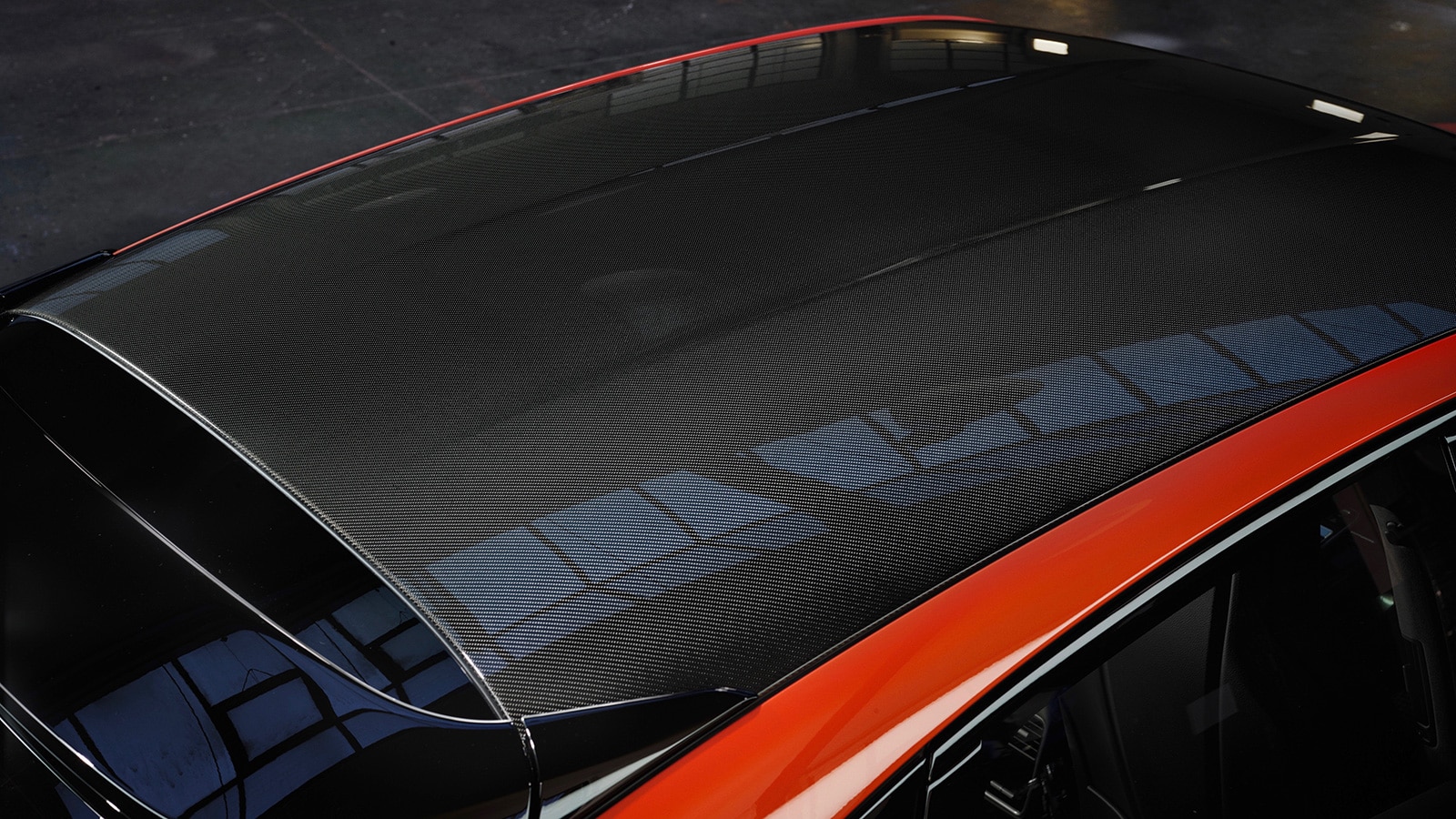 2023 Porsche Cayenne Coupe carbon fiber roof