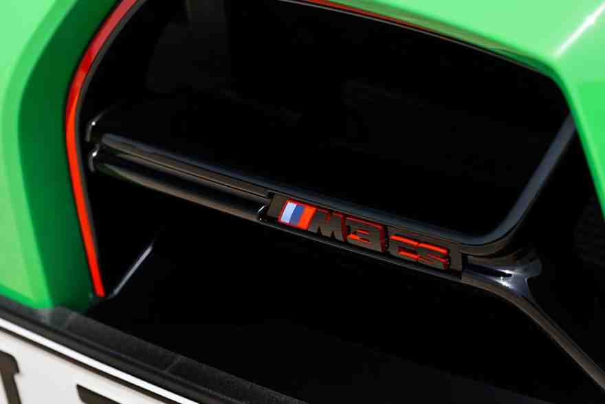 2024-bmw-m3-cs-grill-detail