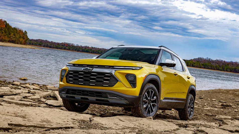 2023 Chevrolet Trailblazer Activ in yellow.