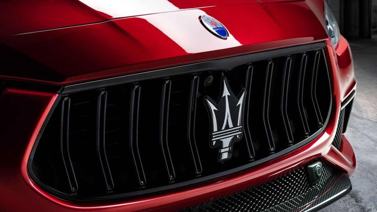 2023 Maserati Ghibli in red.