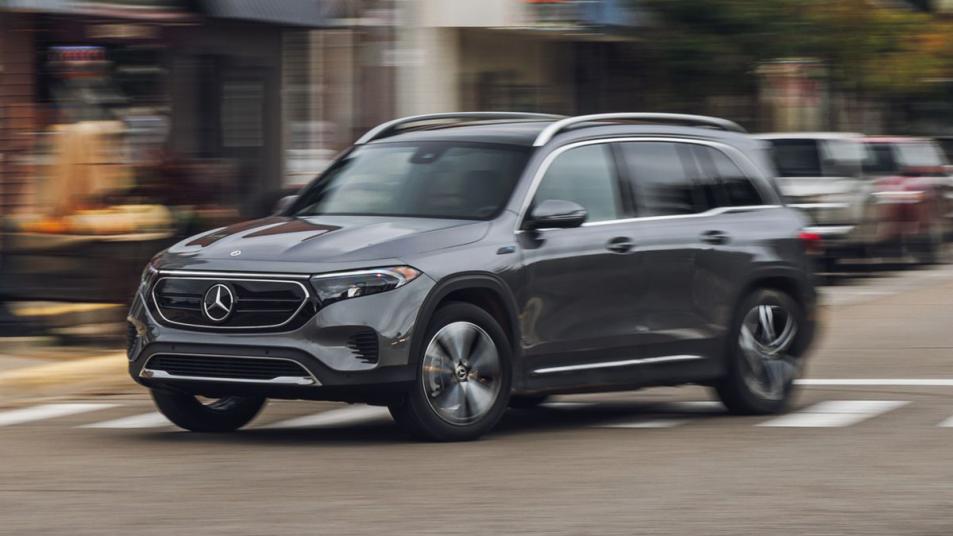 2023 Mercedes-EQ EQB in silver.