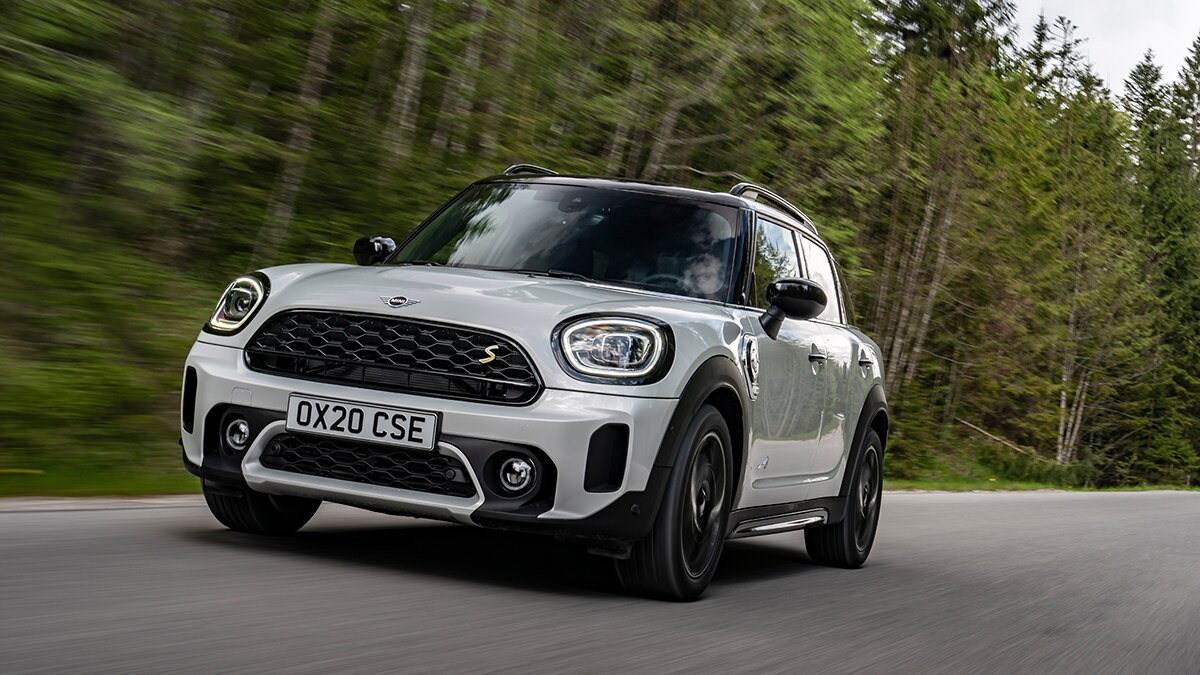 2021 Mini Cooper Countryman SE in white.