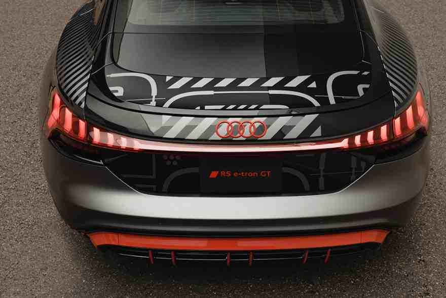 2023-audi-rs-e-tron-gt-rear