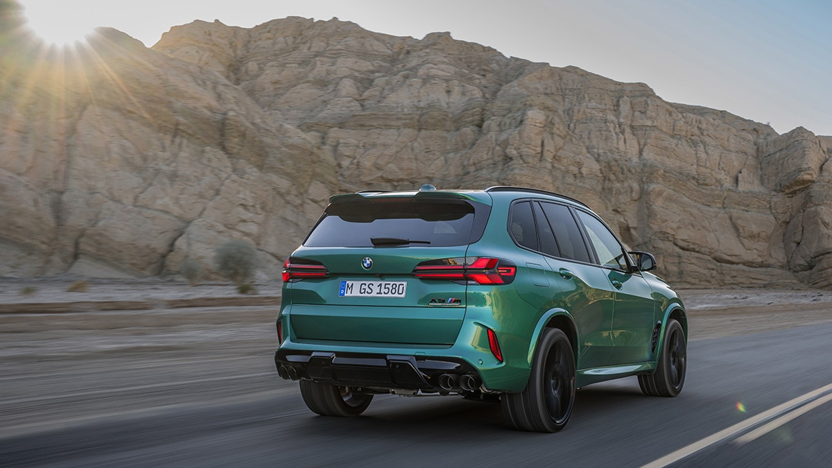2024 BMW X5 in green.
