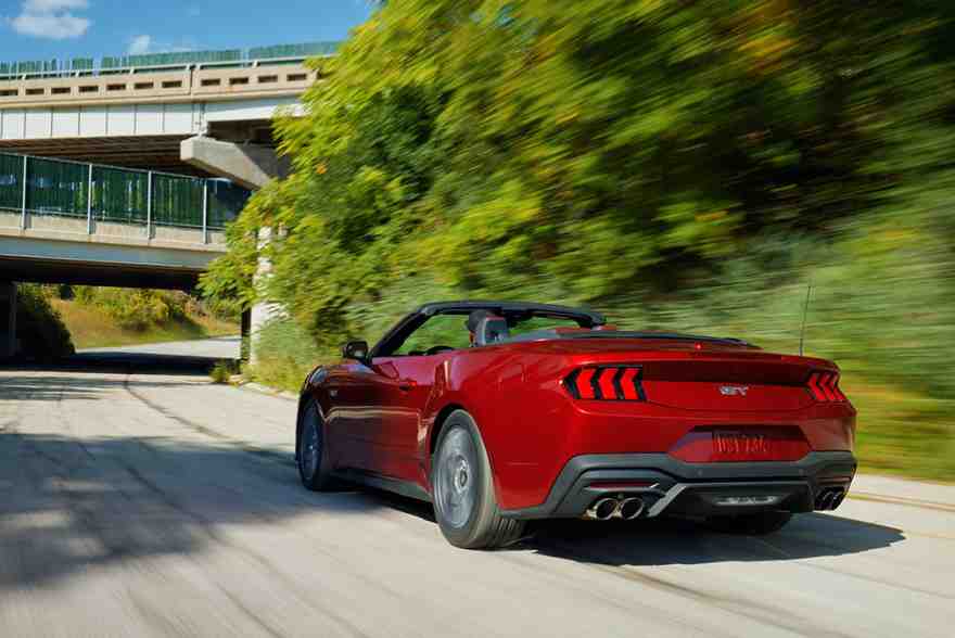2024-ford-mustang-rear