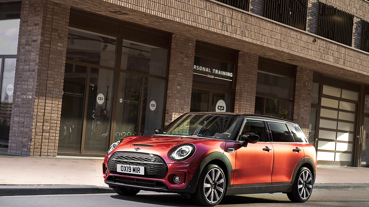 2024 Mini Clubman in red.