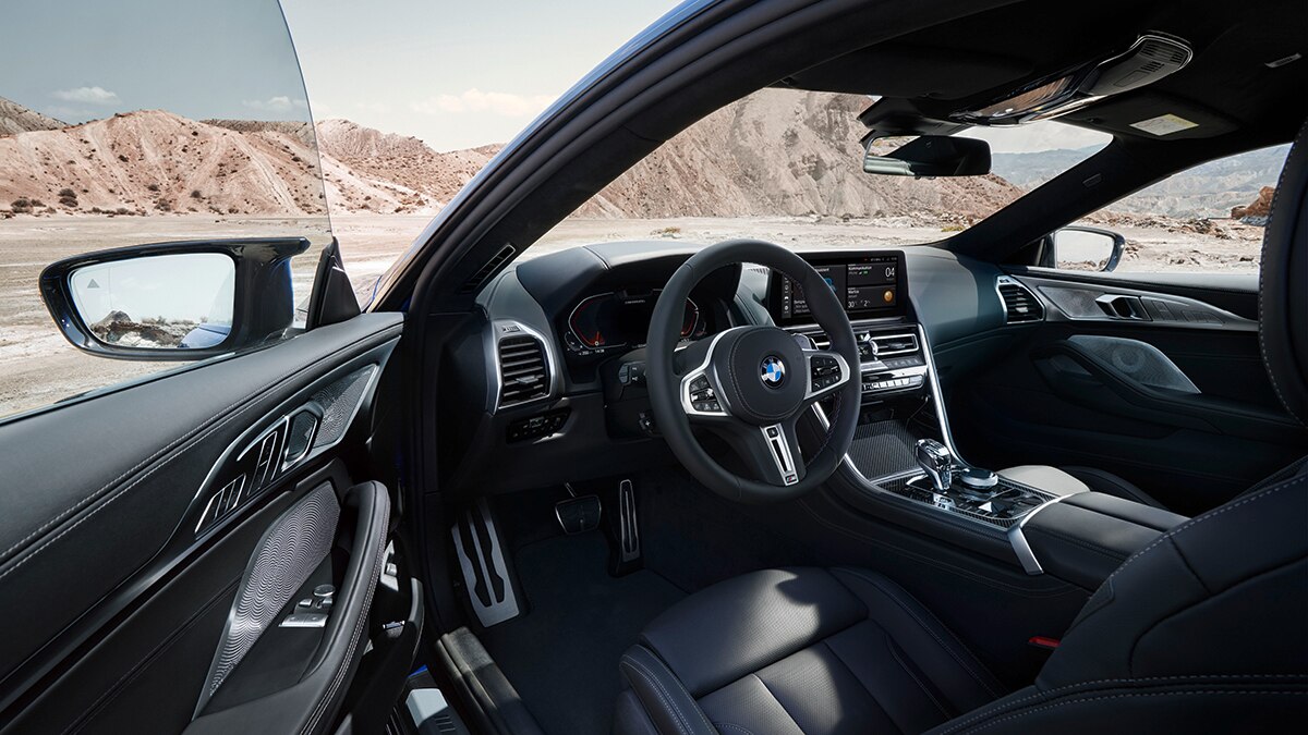 2023 BMW 840i Coupe interior