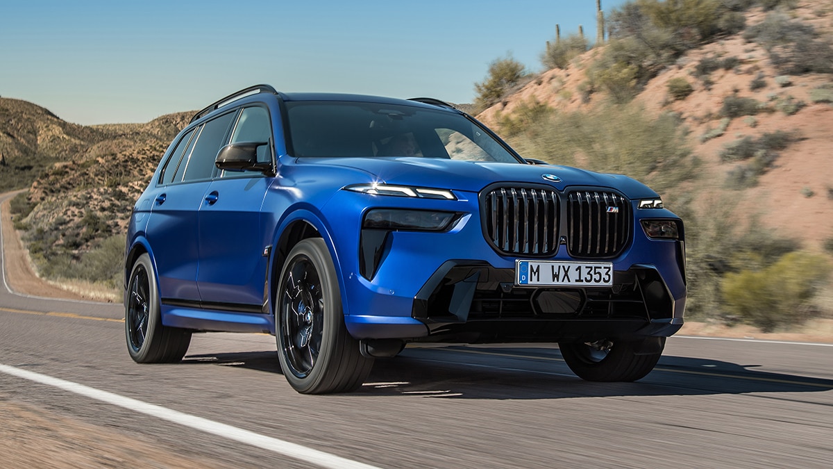BMW X7 M60i xDrive in blue