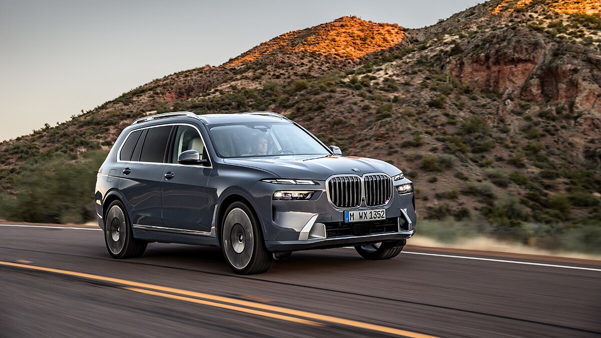 BMW X7 xDrive40i in gray