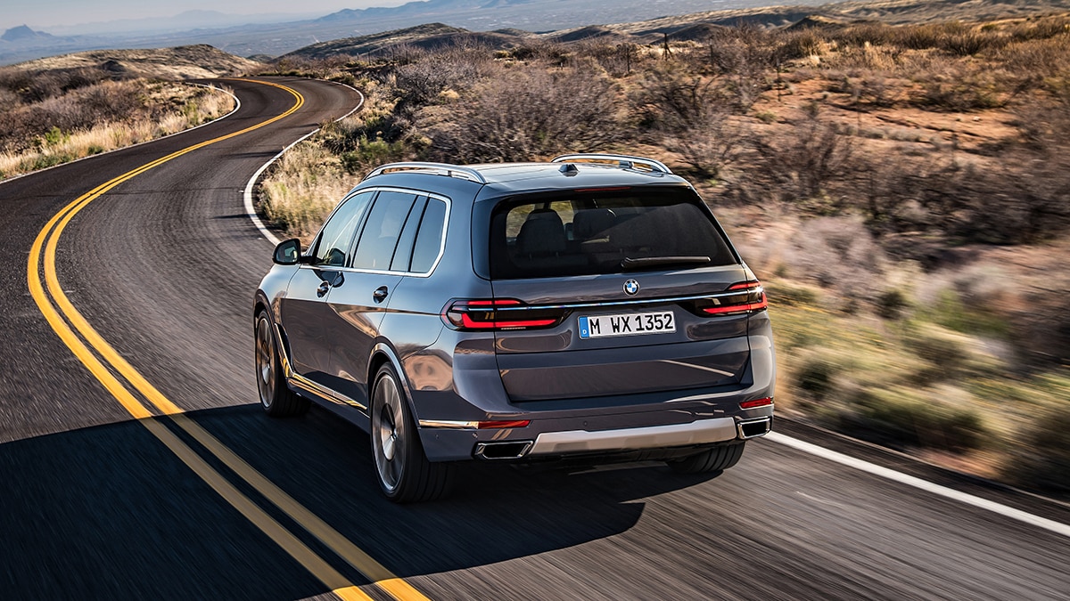 BMW X7 xDrive40i in gray