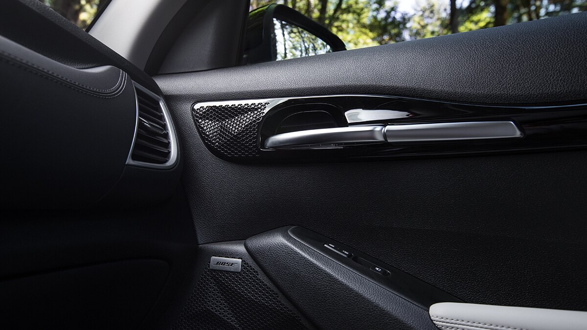 2024 Kia Seltos S interior