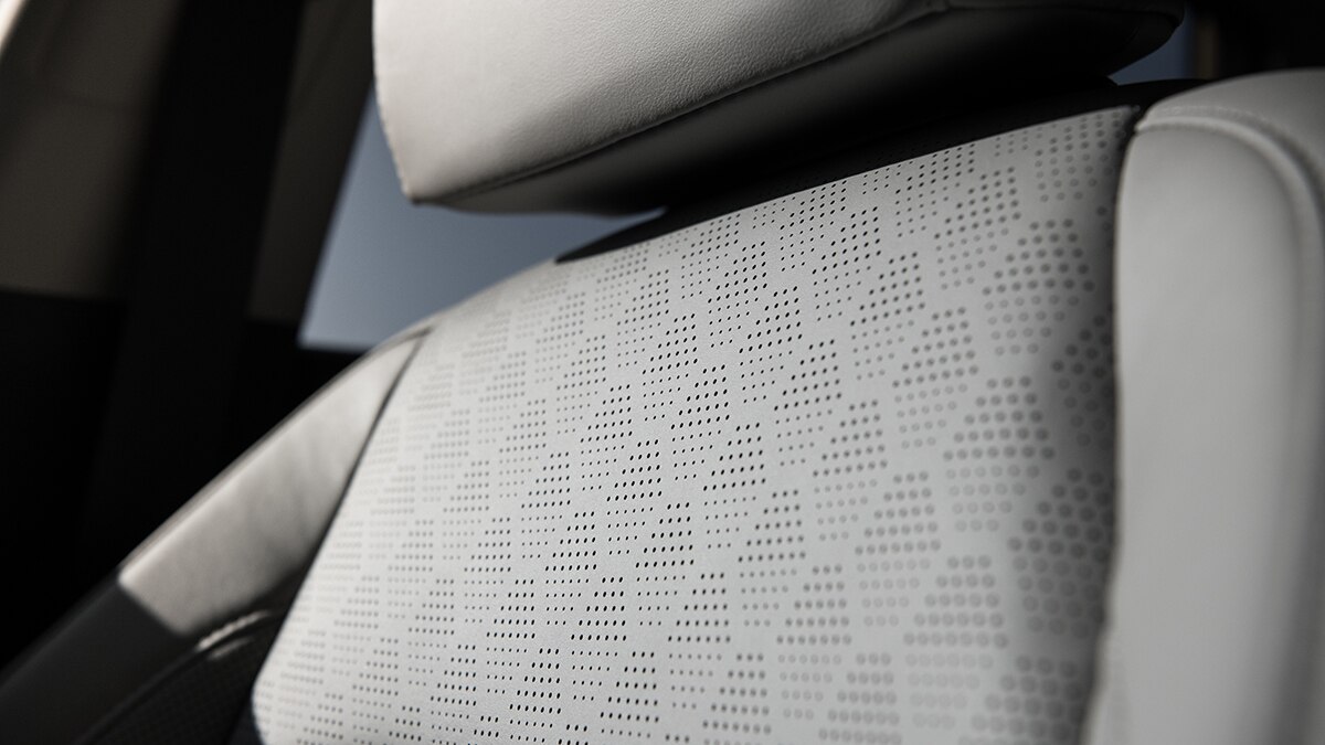 2023 Kia Seltos SX interior