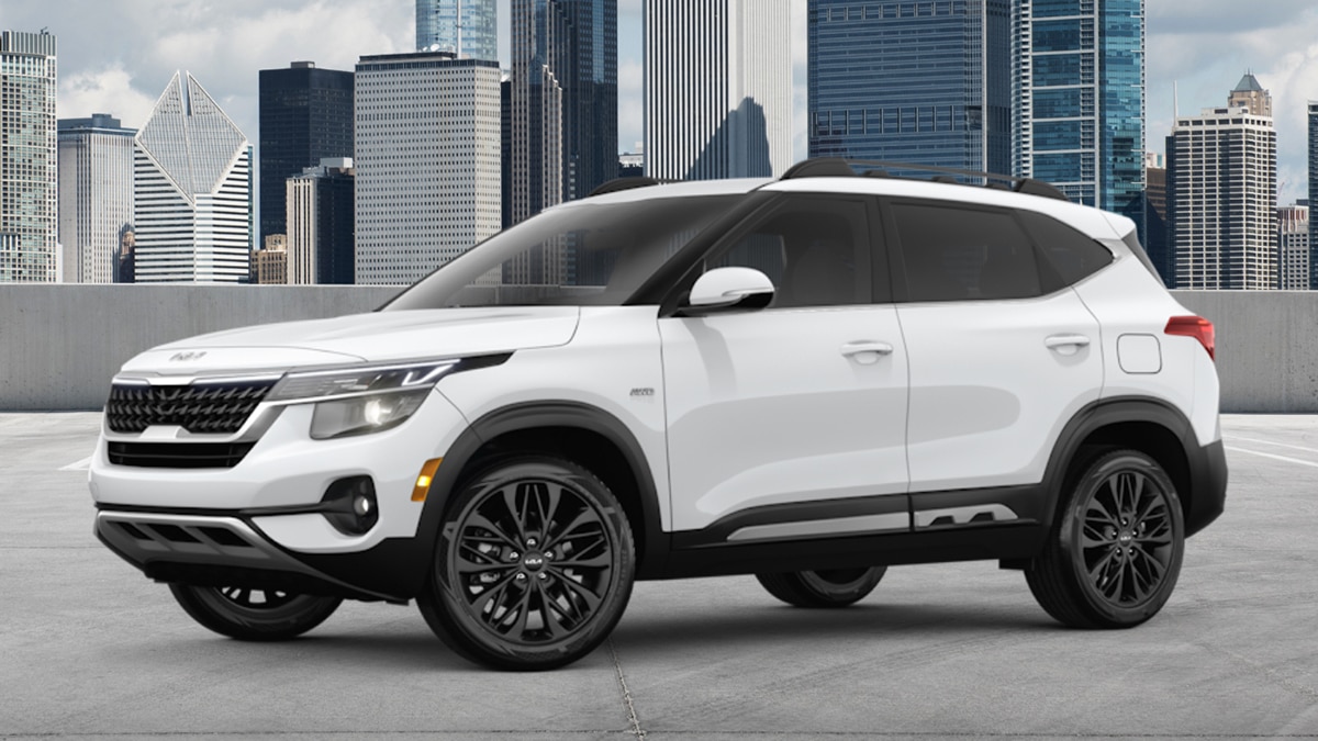 2023 Kia Seltos SX in white