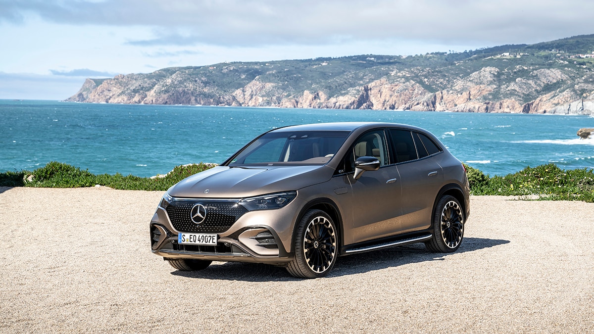 2023 Mercedes-Benz EQE SUV 500 4MATIC in velvet brown