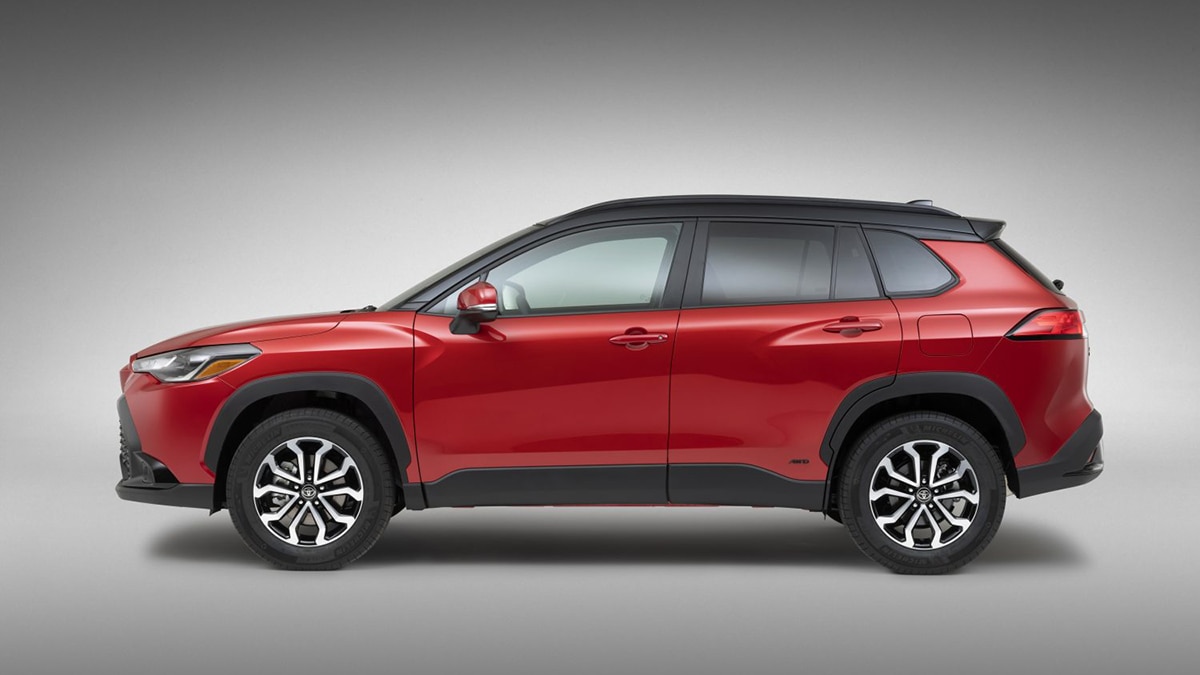 2023 Toyota Corolla Cross Hybrid SE in red