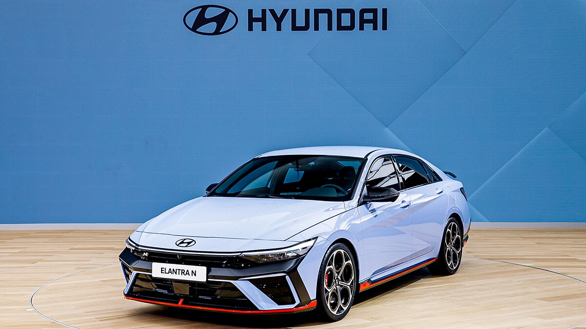Here's a First Look at the 2024 Hyundai Elantra N Autotrader