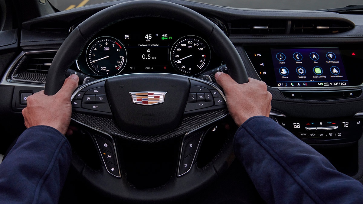 2023 Cadillac XT5 interior.